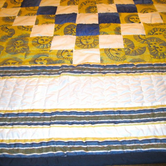 SALE  Vintage pattern Quilt Hand Quilted  Sun Moon Design 78 X 88” Full/Queen - Picture 14 of 14